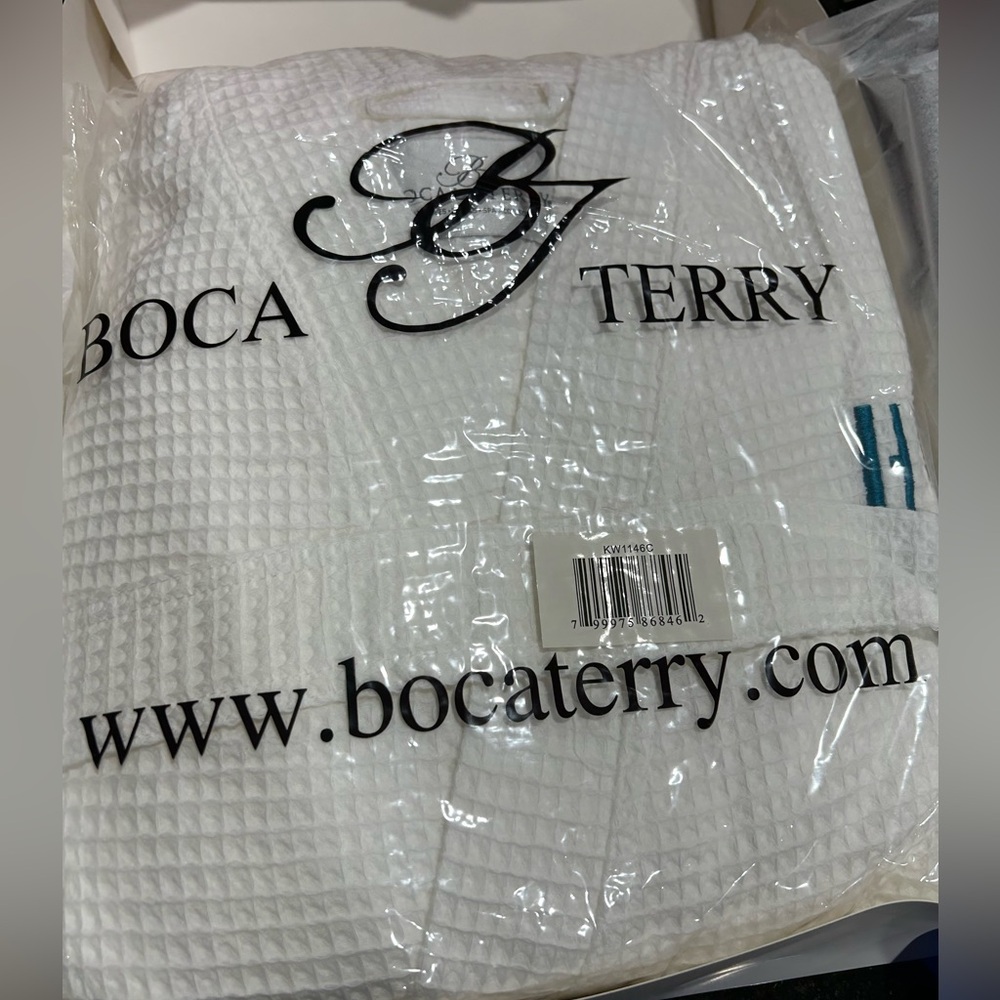 Boca Terry White Robe with JH logo One Size Fits All New never opened